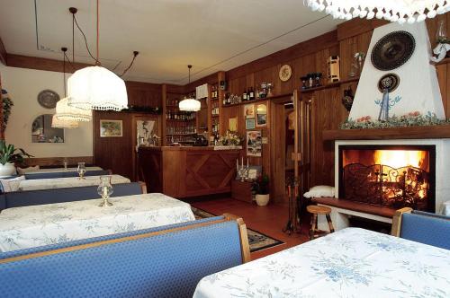 Hotel Camoscio - main image