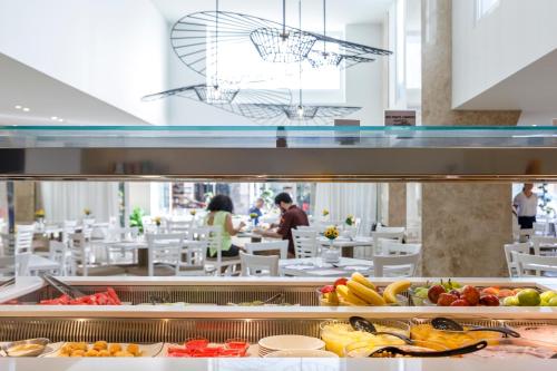 Best Western Plus Hotel Plaza - image 8