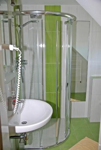 Fürdőszoba, Pension Weber in Tamsweg