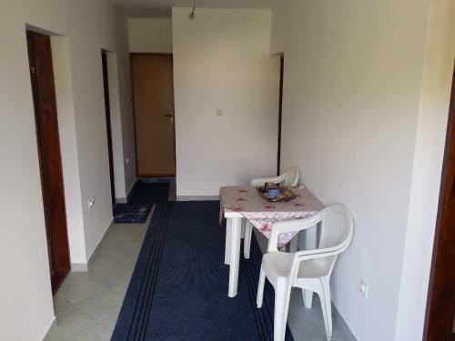 Apartman Tripkovic in Polje