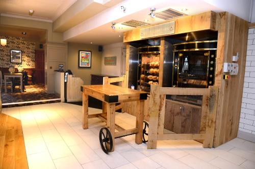 Unicorn Gunthorpe by Marston's Inns - image 5