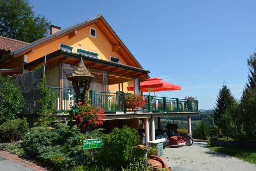 Gästehaus Schmid - Pension de famille - Sankt Johann im Saggautal