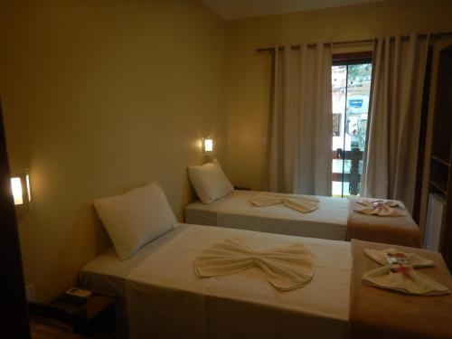 Double Room with Balcony image 5
