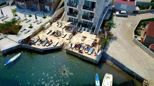 Apartment with Sea View image 1