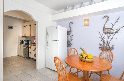 Cocina, Royal Palm Holiday Apartment in Mero