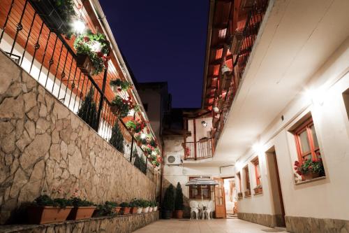 Szinbád Hotel - image 10