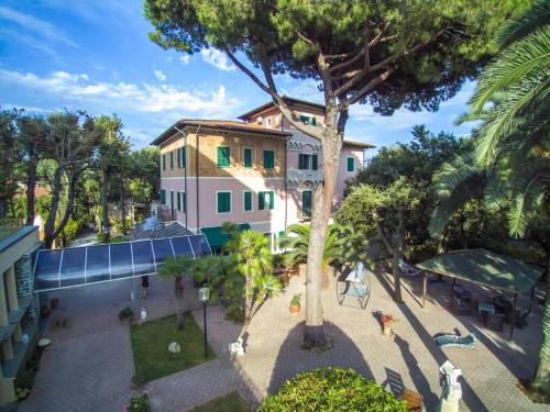  Albergo Battelli, Marina di Pietrasanta