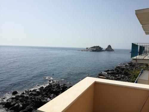  Trizza Apartment, Pension in Aci Castello