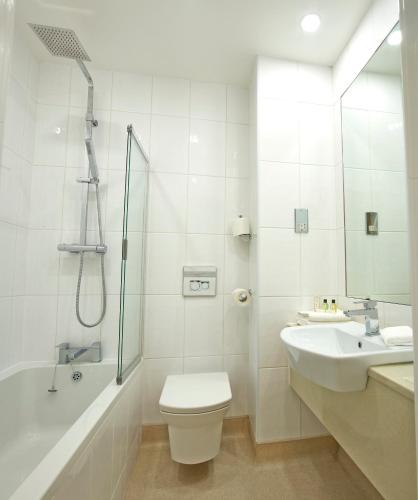 The Briar Court Hotel - image 3