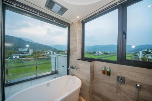 Facilities, Sunlight Mound in Yuanshan Township