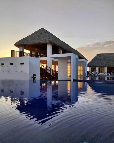 Exterior view of Hotel Maya Jade