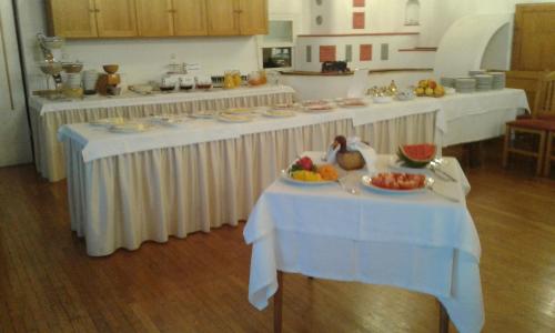 Ételek és italok, Hotel Restaurant Winterbach in St. Anton An Der Jessnitz