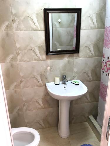 Batumi Summer Hotel – Batumi, IL