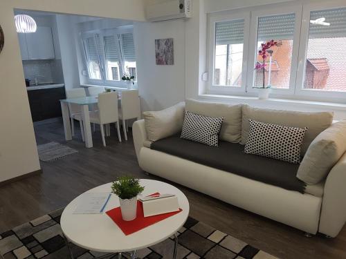  Apartment Lu-Mi, Pension in Zagreb