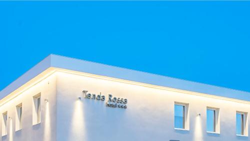 Hotel Tenda Rossa – Marina di Carrara, WI