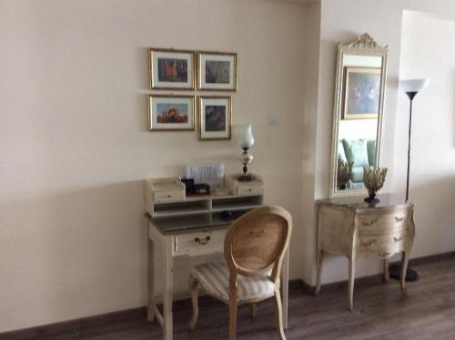 The Central Suites - image 7