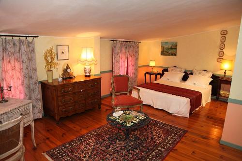 L'Oree du Pin in Bessan