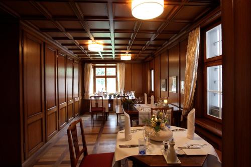 Restaurante, Hotel Krone Sihlbrugg in Baar