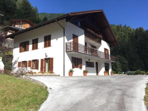  villetta sulle dolomiti, Pension in Pracorno di Rabbi