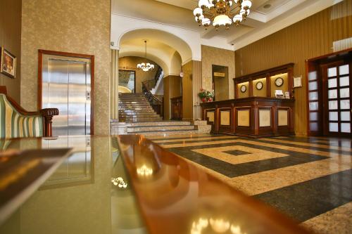 ห้องอาหาร, Hotel Select in ลาซี