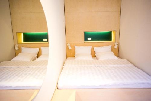 Isabella Living - image 7
