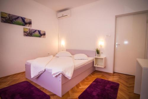 Seaside holiday house Barbat Rab - 13806 - image 5