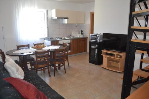  Apartment Lopar 14070d in Lopar