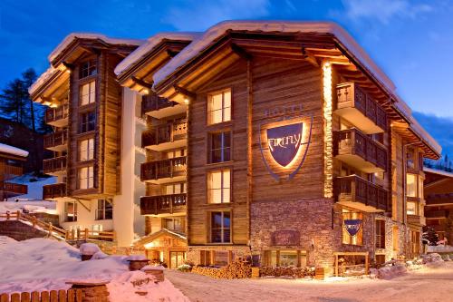 Firefly Luxury Suites - image 13