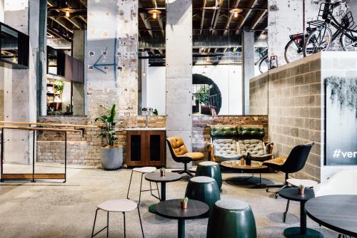 Lobby, Veriu Broadway in Central