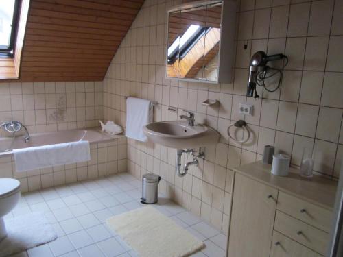 Bathroom, Privatunterkunft Schonlau in Oberasbach