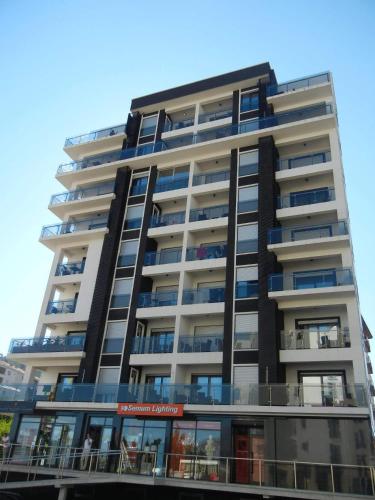 Apartment More - image 10