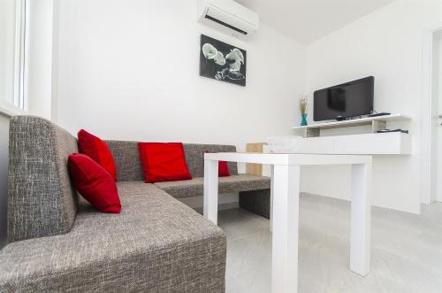 Apartment Mirjana, Rogoznica (photo 6)