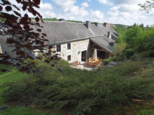  Rustic Holiday Home in Septon with Private Garden in Septon