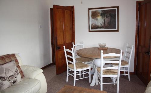 Mary's Apartment in Роус