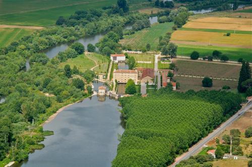 Hacienda Zorita Wine Hotel & Organic Farm