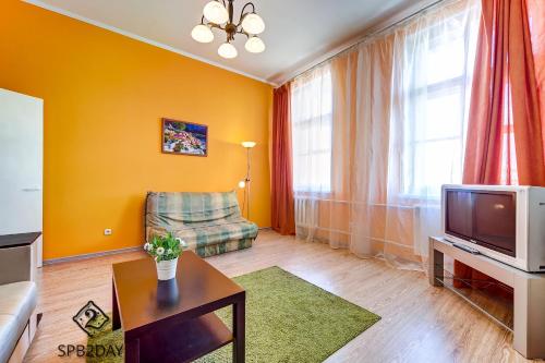 Apartment on Efimova 1-1