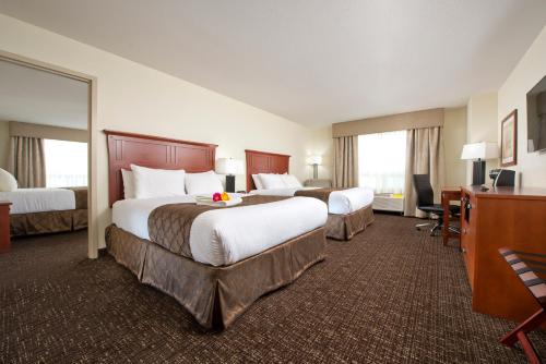 Best Price On Gold Eagle Lodge In North Battleford Sk