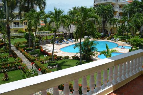 Las Palmeras RIKI R in Boca Chica