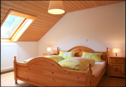 Hof hinter der Mühle (Hof hinter der Muhle) in Gutach (Schwarzwaldbahn)