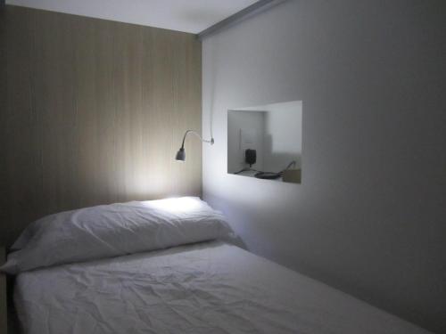 Hostel One Ramblas - image 13