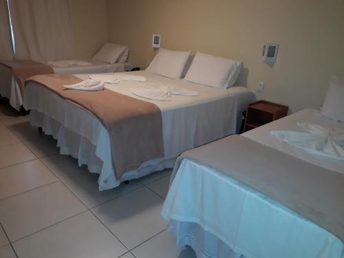 Standard Quadruple Room image 3