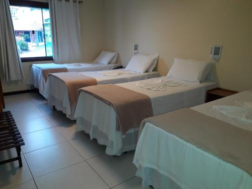 Standard Quadruple Room image 2