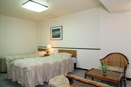 Villa Ichinose Villa Ichinose is perfectly located for both business and leisure guests in Nagano. The property offers a wide range of amenities and perks to ensure you have a great time. Service-minded staff will w