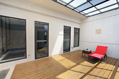 Deluxe Double Room with Bath (Check-in after 20:00) image 2