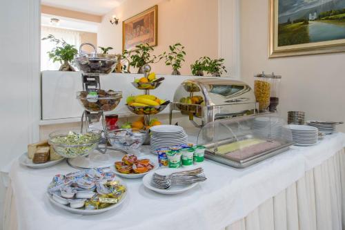 Hotel Dina - image 6