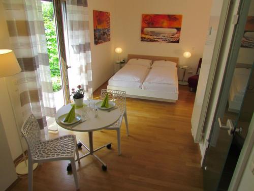 AMENITY-Garden-Apartments - image 11