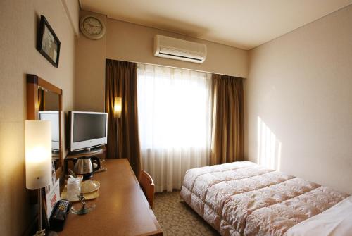 1 twin bed