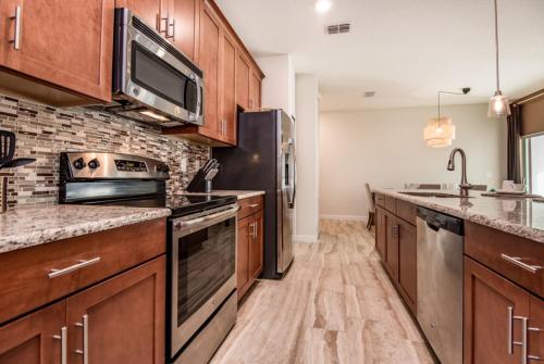 Moon Valley Townhome #230731 Townhouse - main image