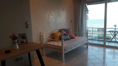 Goldie's Home by the sea - image 9