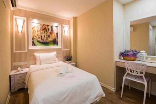 room detail thumbnail 0
